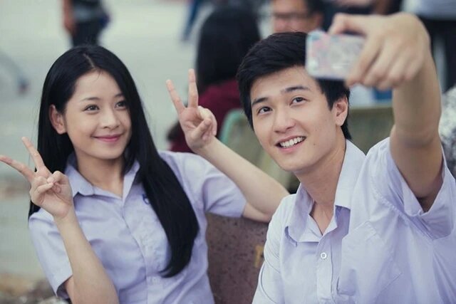 Chi Pu lộ diện mặt mộc: Nhan sắc thật khiến tin đồn "dao kéo" rộ trở lại