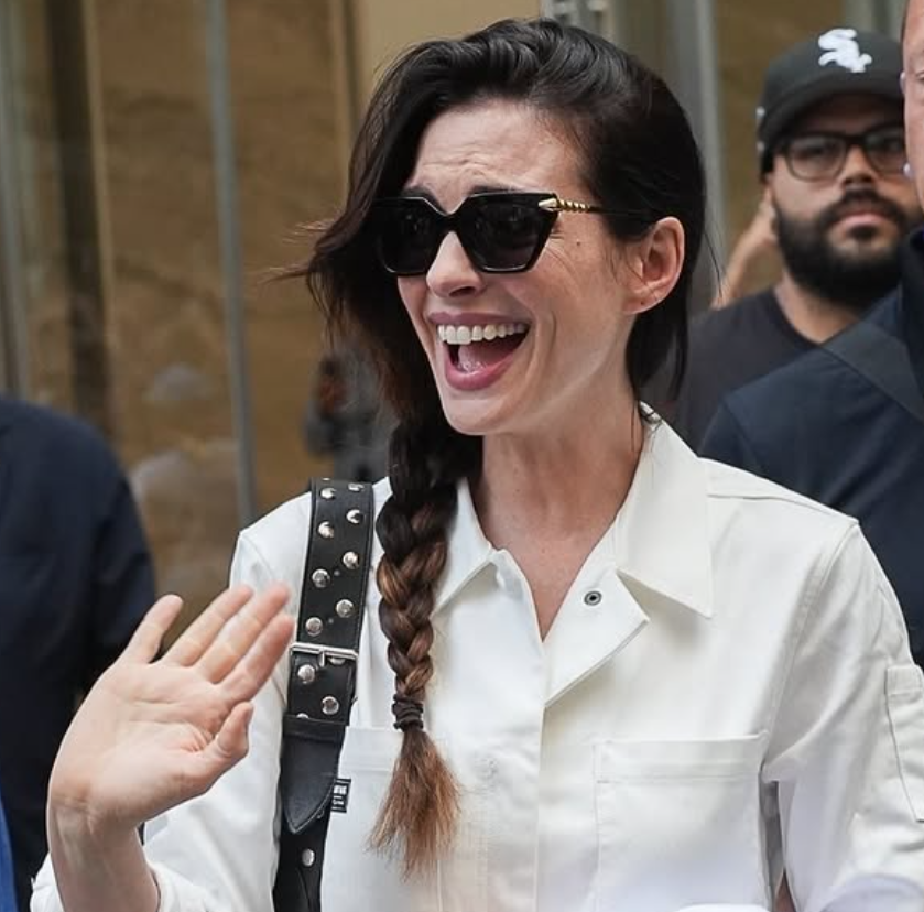 Nhan sắc giả dối của Anne Hathaway