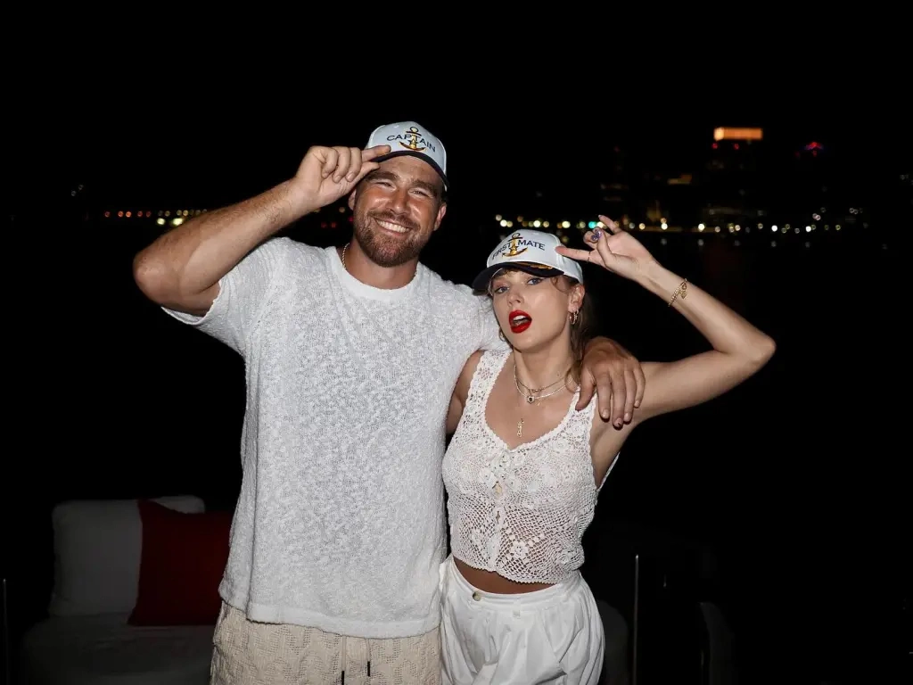 Travis Kelce gây sốt: Lần đầu "xả ảnh" hẹn hò Taylor Swift - Ongkinh