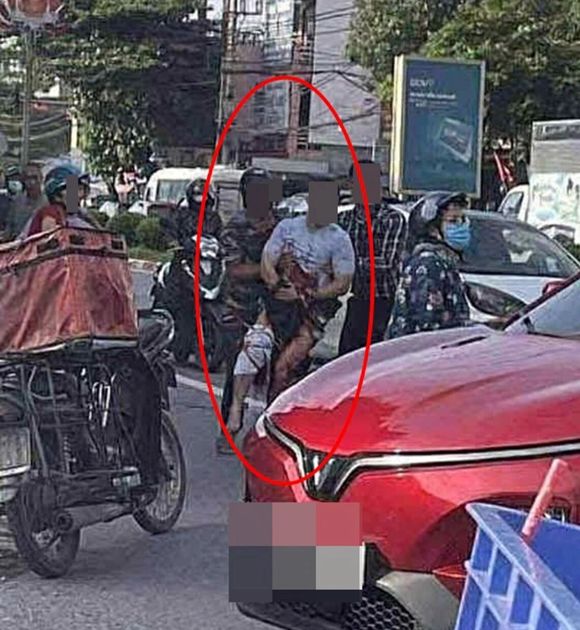 Xôn xao: Tiktoker Thái Nguyên bị chém khiến bàn tay đứt lìa trên phố