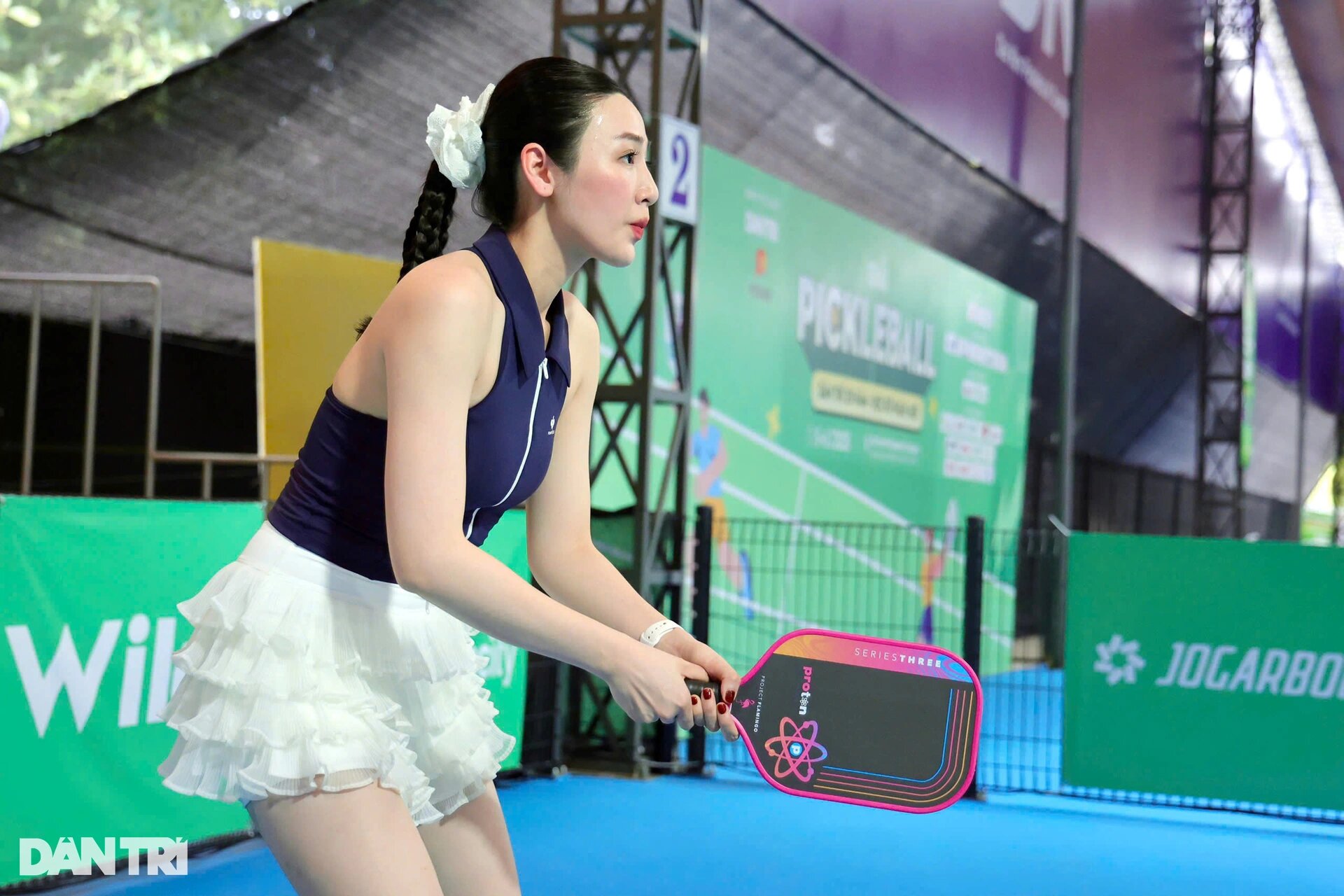Trận đấu thú vị giữa Tú Anh và Phương Oanh trên sân pickleball gây chú ý