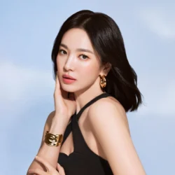 Ở hiền gặp phiền, Song Hye Kyo bất ngờ bị tình cũ “gọi hồn”