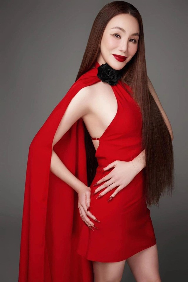 Hồ Quỳnh Hương vì kem trộn