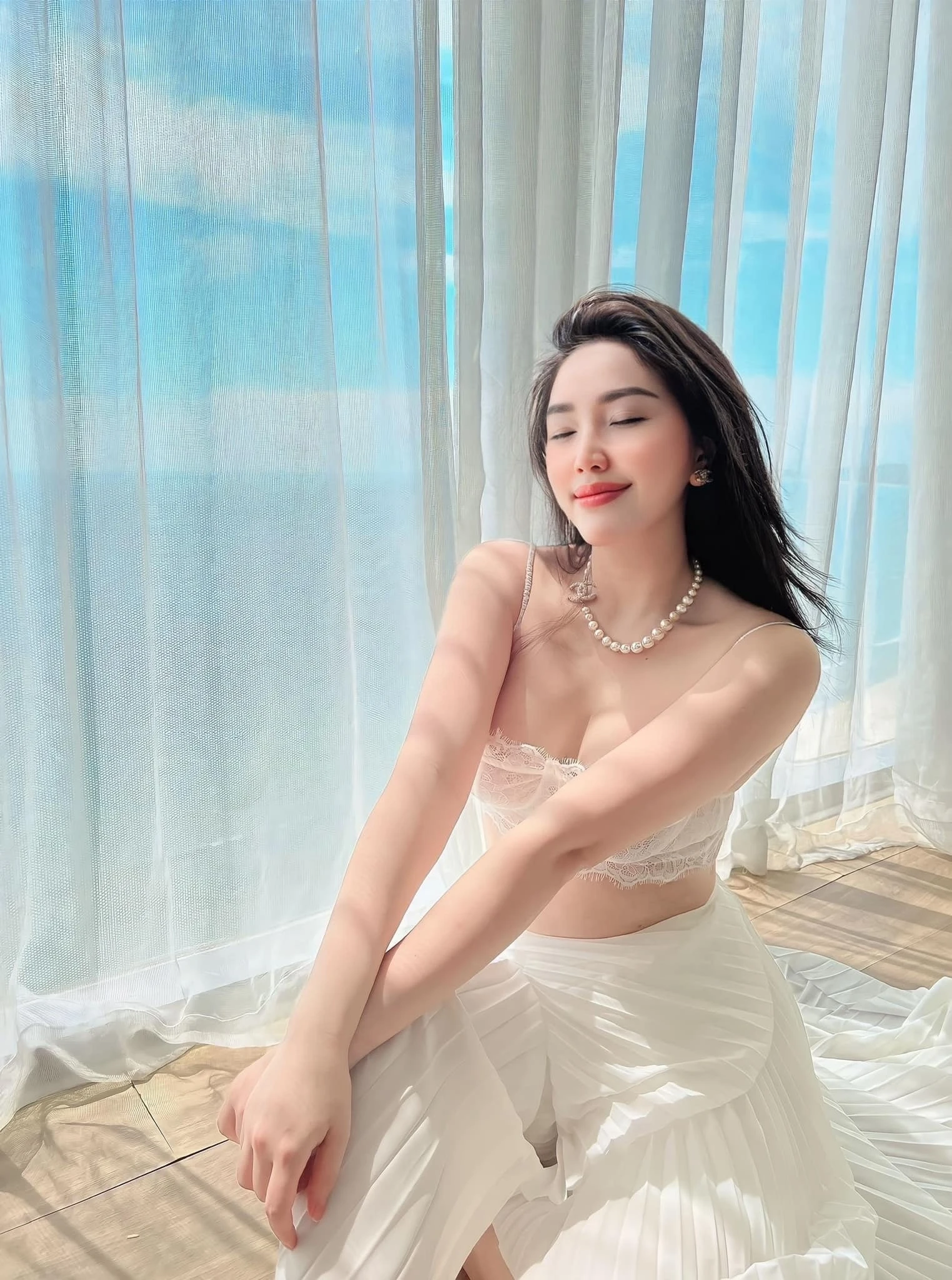 "Công chúa bong bóng" Bảo Thy khoe body nóng bỏng ở tuổi 37 - Ongkinh 