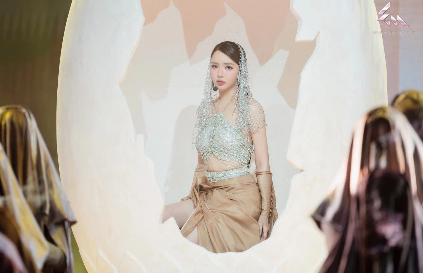 Chung kết "Em xinh say hi" tập 13: Ballad lên ngôi, Phương Ly gây sốt với "Vỗ tay" - Ongkinh