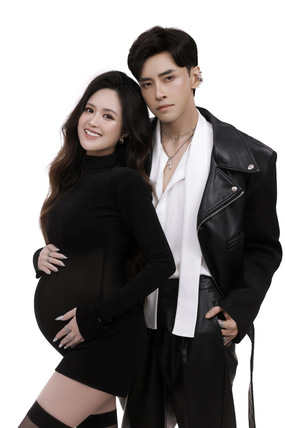 Phương Hằng và Anh Tâm đón con gái đầu lòng - 