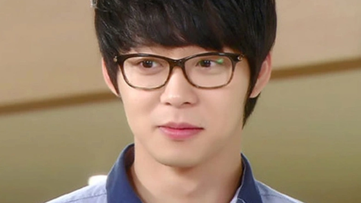 Park Yoo Chun "xuống sắc" ở tuổi 39: Gương mặt hốc hác, lộ rõ dấu vết thời gian - Ongkinh