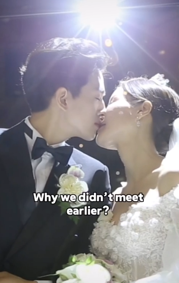 Shim Mina và chồng kém 17 tuổi kỷ niệm 7 năm cưới 