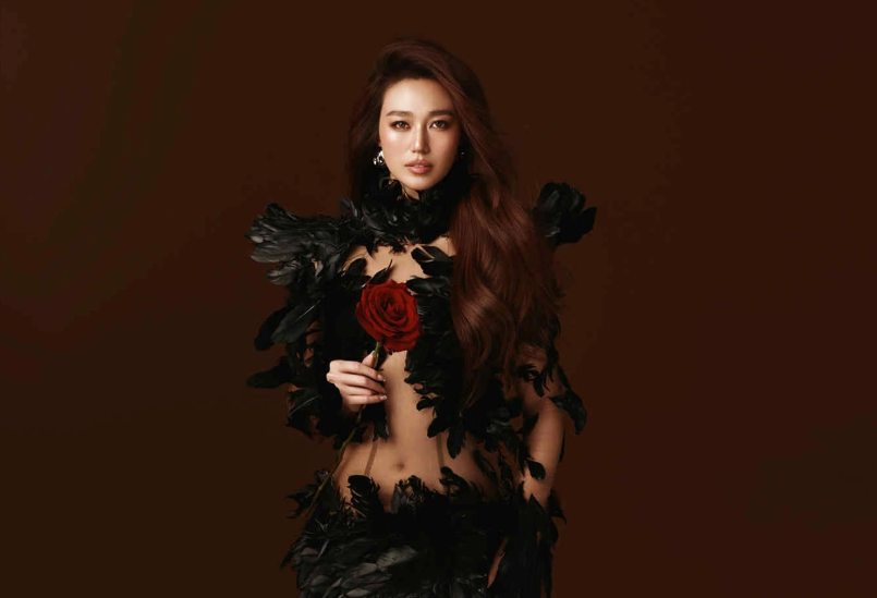 Khánh My hóa thiên nga đen: Nhan sắc tuổi 34 và thân hình "chuẩn từng centimet" - Ongkinh