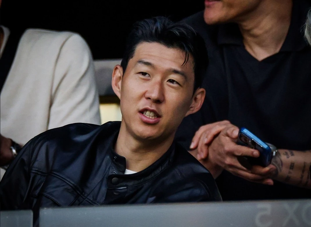 Son Heung-min đến dự khán trận đấu của đội bóng mới - Ongkinh