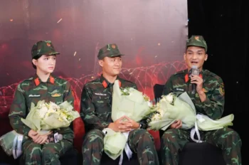 Hương Giang: “Quân đội và chùa là nơi mà khi mình đi vào và bước ra thì mình nên người luôn”