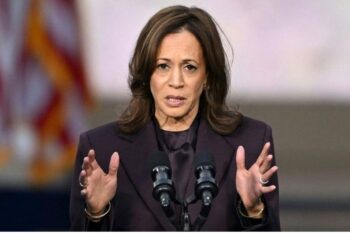 Bà Kamala Harris ra mắt hồi ký