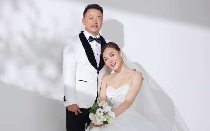 Phương Oanh lên tiếng chuyện tổ chức đám cưới với Shark Bình