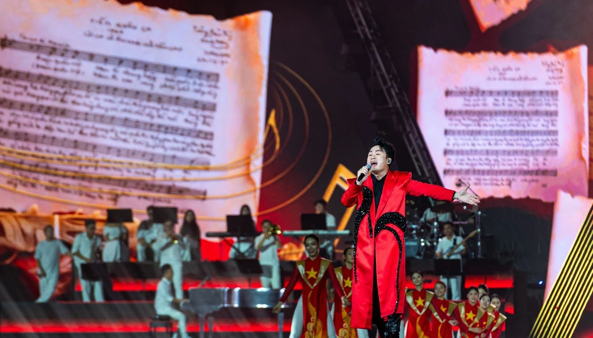 Nhiều nghệ sĩ tham gia 'concert quốc gia', lan tỏa lòng yêu nước - Ongkinh