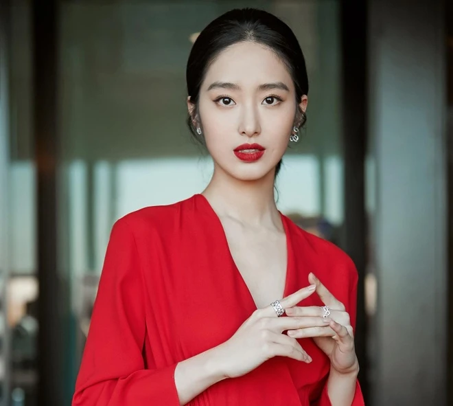 Dương Thái Ngọc sinh con trai nhưng không được gia đình bạn trai chấp nhận - ongkinh