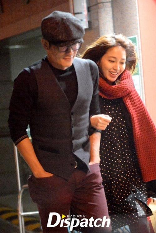 Lee Min Jung đã hé lộ về cách cắt đuôi Dispatch để hẹn hò với ông xã Lee Byung Hun
