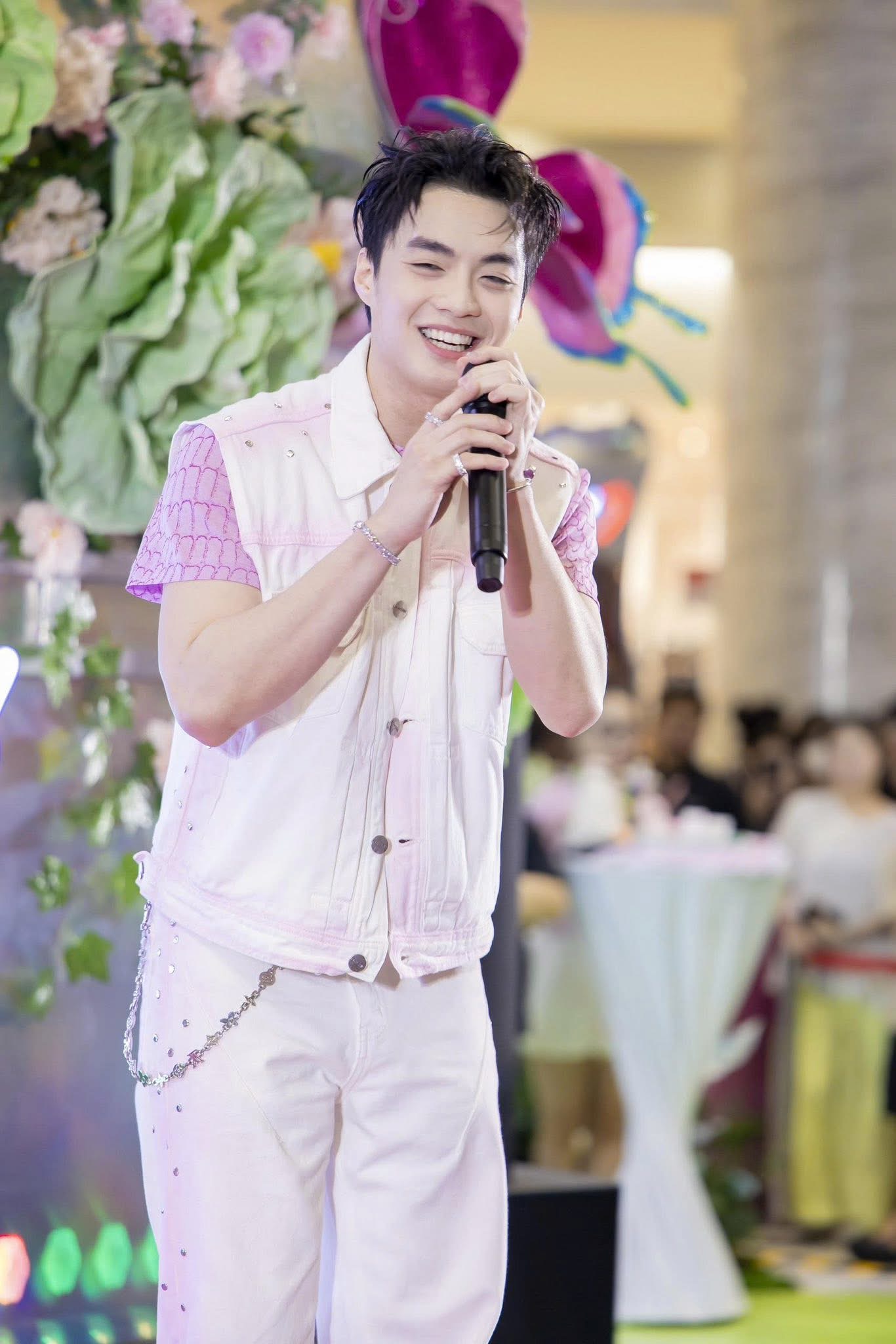 Negav lại có drama lớn, lần quay lại Anh Trai Say Hi mùa 2 gây chú ý?