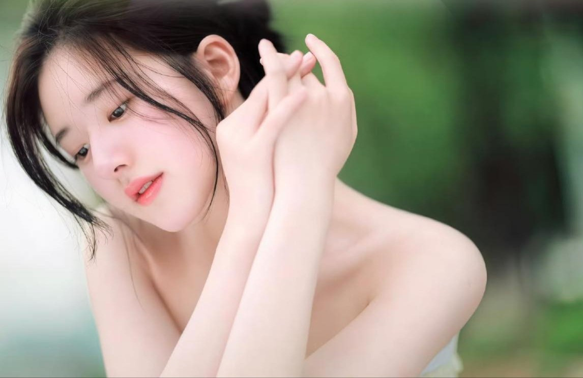 Triệu Lộ Tư đang tự hủy?
