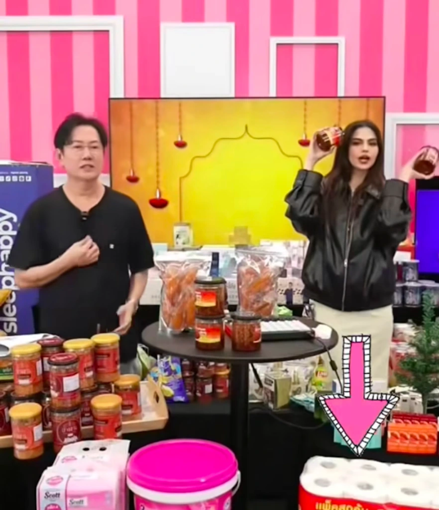 Miss Universe Thailand 2025: Thí sinh bật khóc vì áp lực livestream bán hàng - Ongkinh
