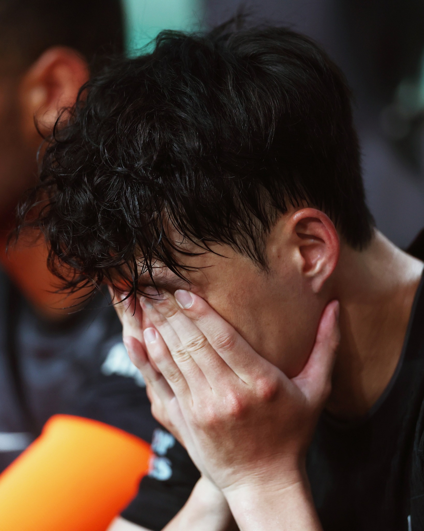 Son Heung-min bật khóc nức nở ngày chia tay Tottenham