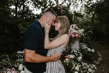 Taylor Swift và Travis Kelce "soán ngôi" vợ chồng Beckham - ongkinh