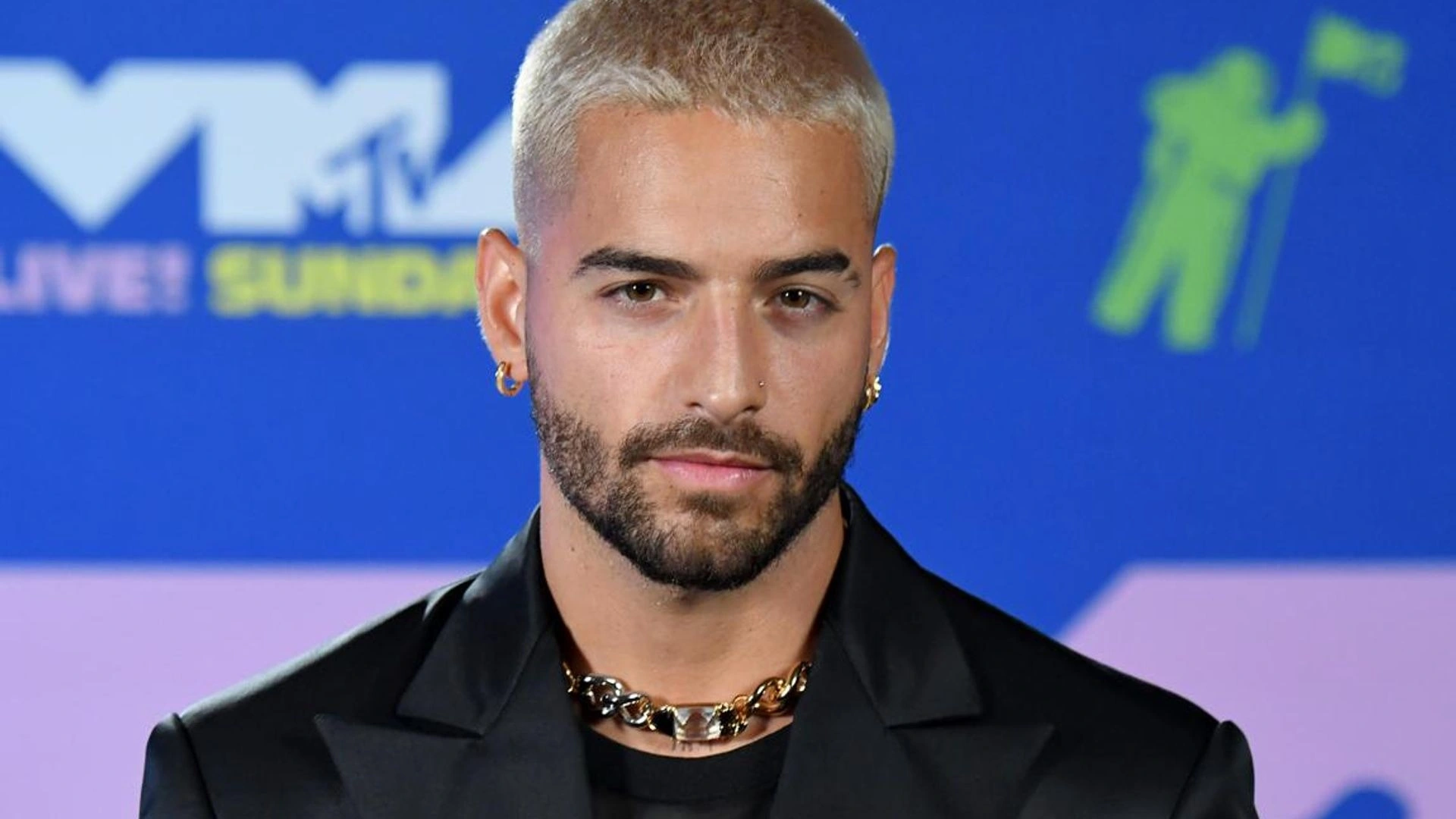Ca sĩ Maluma dừng concert "dạy dỗ" nữ khán giả bế con 1 tuổi - Ongkinh