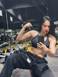 Sốc trước cuộc sống hiện tại của em gái Angela Phương Trinh