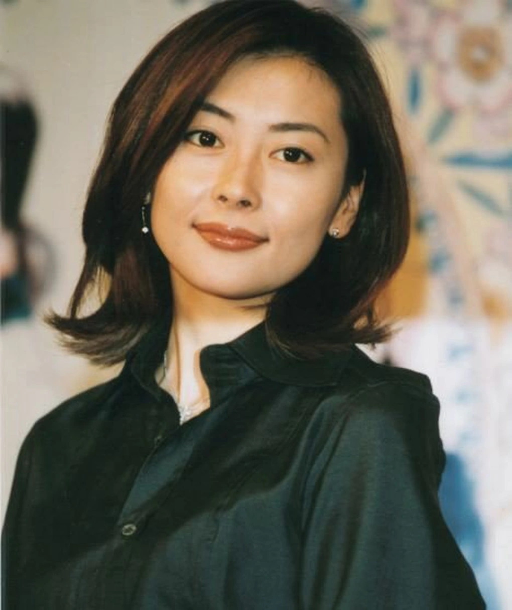 Diễn viên Nhật Bản Nakayama Miho qua đời 8 tháng vẫn chưa được chôn cất - Ongkinh