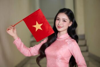 Nhạc phim 'Mưa đỏ' do Hòa Minzy thể hiện thu hút triệu lượt nghe