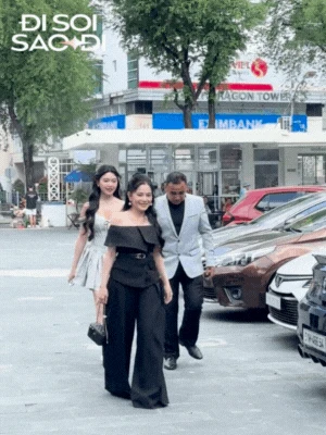 
Lọ Lem lại gây chú ý khi xuất hiện tại họp báo Chốt đơn

