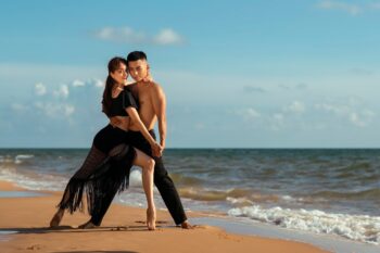 Phan Hiển căng: Mấy bạn trẻ thời nay nhảy được vài động tác rồi cho rằng mình giỏi hơn người khác!