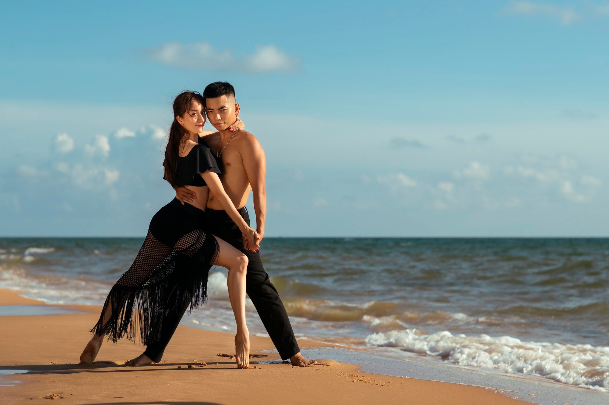 Phan Hiển căng: Mấy bạn trẻ thời nay nhảy được vài động tác rồi cho rằng mình giỏi hơn người khác!