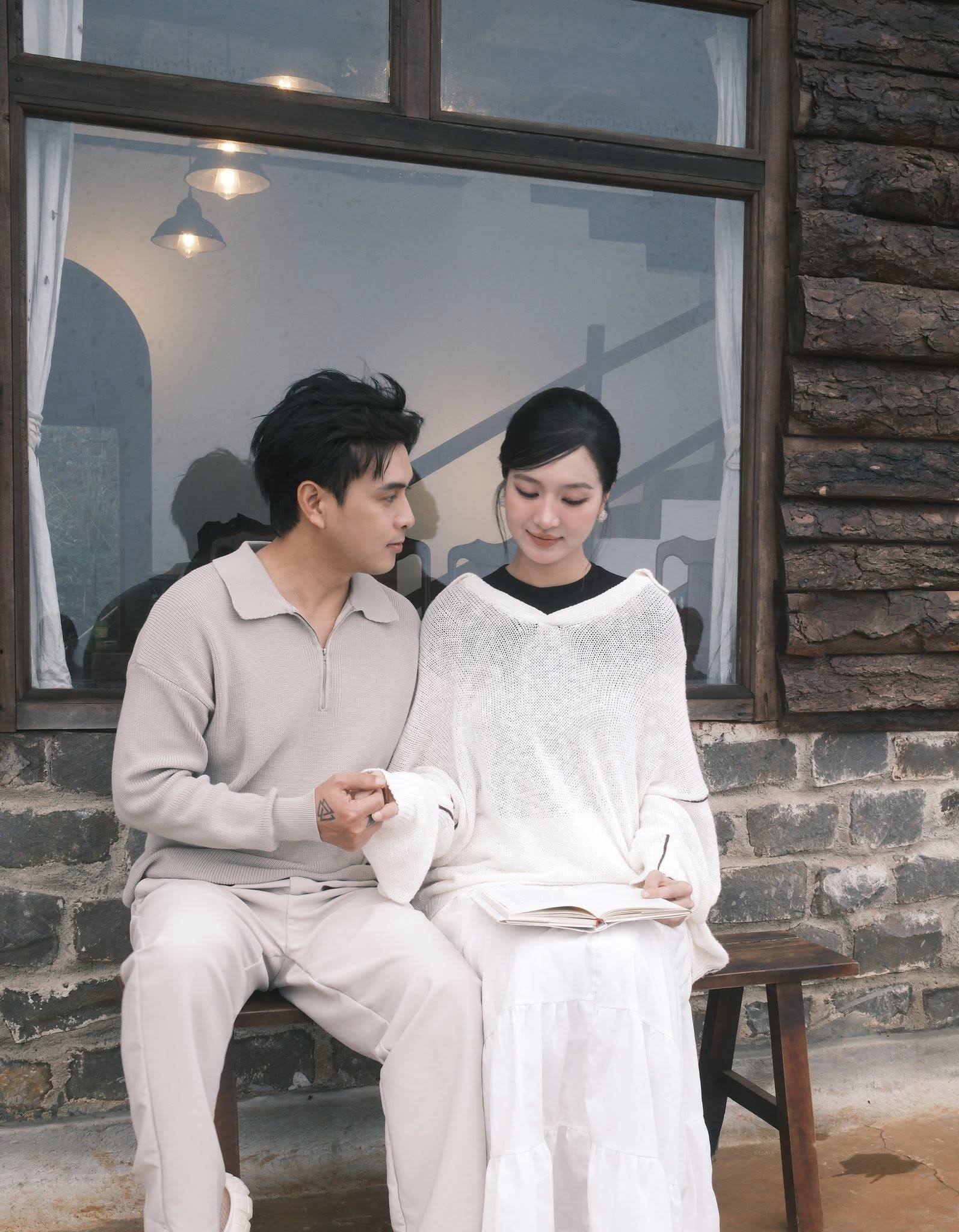 Vợ ca sĩ Hồ Quang Hiếu lên tiếng về tình trạng hôn nhân