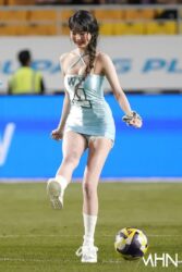 Jang Won Young bị ném đá vì ăn mặc quá nhạy cảm nơi công cộng