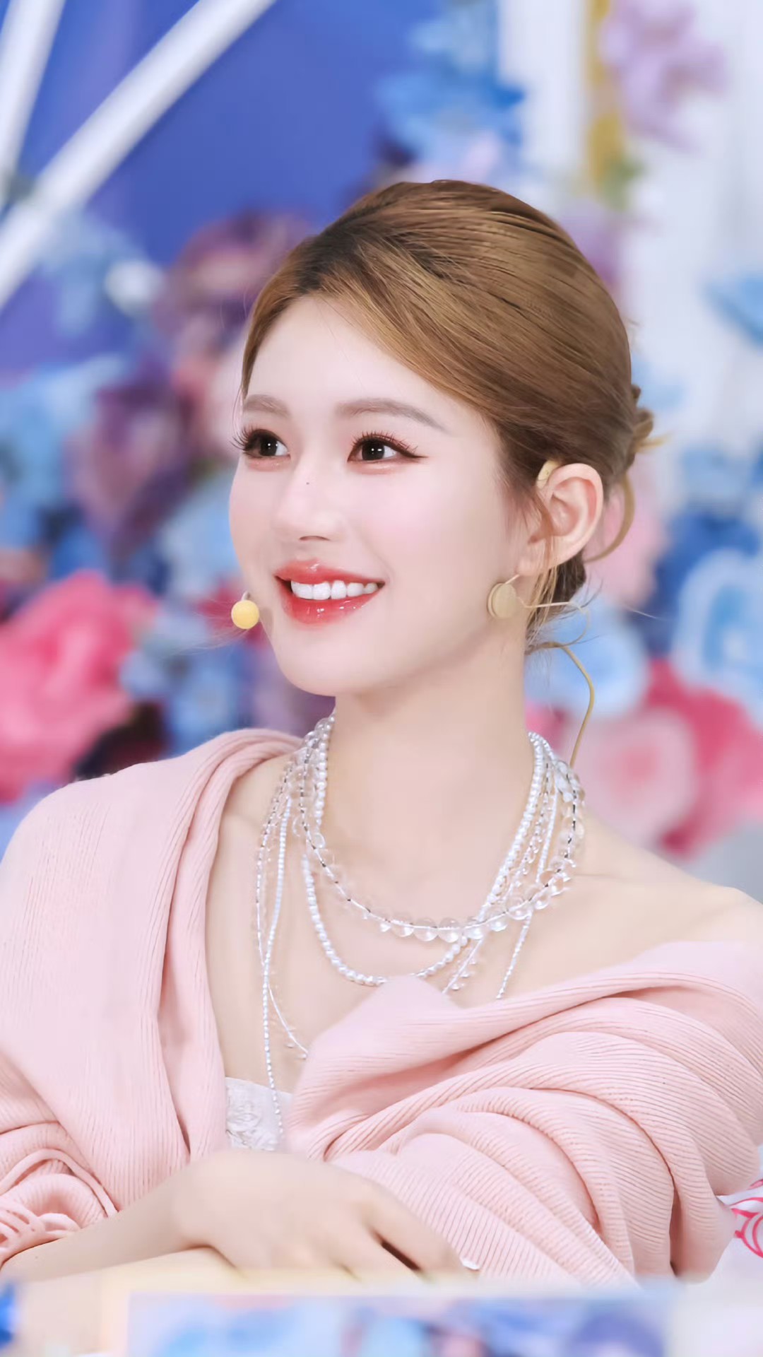 Triệu Lộ Tư hóa tố mỹ nhân đứng sau gài bẫy, chơi xấu đối thủ?