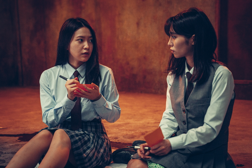 Yeri gây ấn tượng với phim kinh dị "Bẫy hồi sinh" - Ongkinh