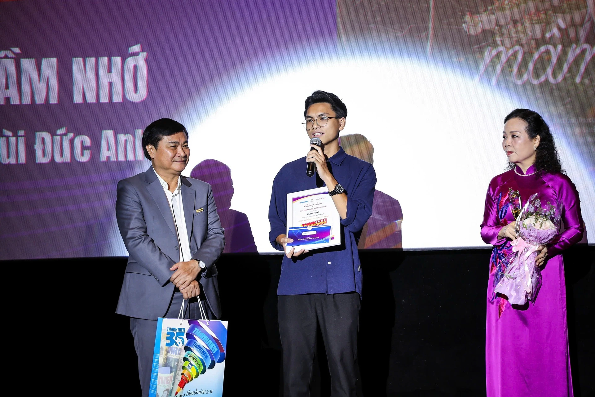 Phim "Mầm nhớ" đại thắng tại Cuộc thi phim ngắn Việt Nam 2025 - Ongkinh