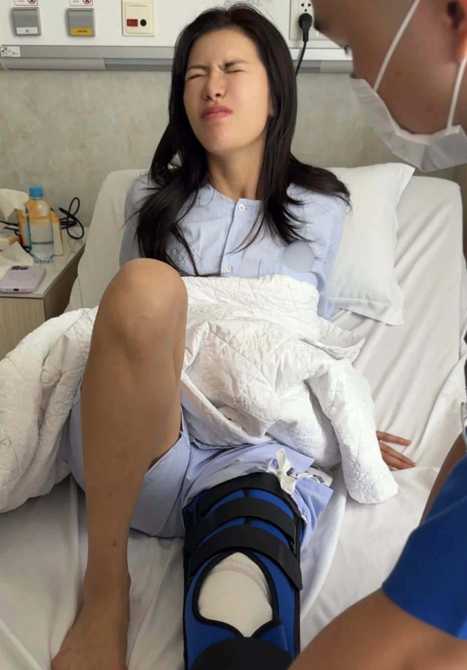 Minh Tú phẫu thuật thành công sau chấn thương - Ongkinh