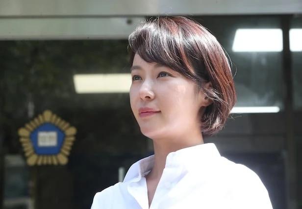 Hwang Jung Eum bật khóc tại tòa: Nữ diễn viên "Gia đình là số một" bị tuyên 2 năm tù treo - Ongkinh