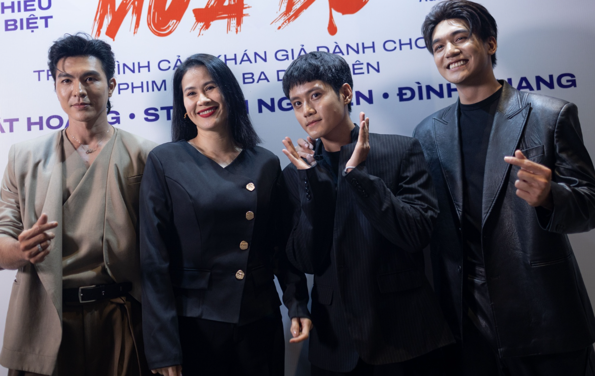 Steven Nguyễn, Nhật Hoàng, Đình Khang xúc động chia tay khán giả trong suất chiếu cuối của Mưa đỏ - Ongkinh