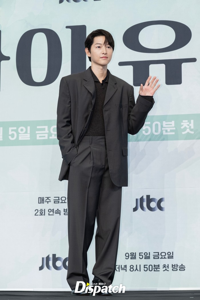 Song Joong Ki tái xuất gây ngỡ ngàng, làm "bố 2 con" mà vẫn trẻ cỡ này