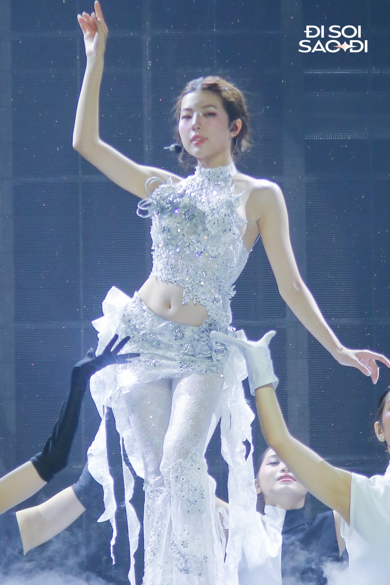 Lamoon chính thức tổ chức buổi showcase kết hợp fanmeeting đầu tay