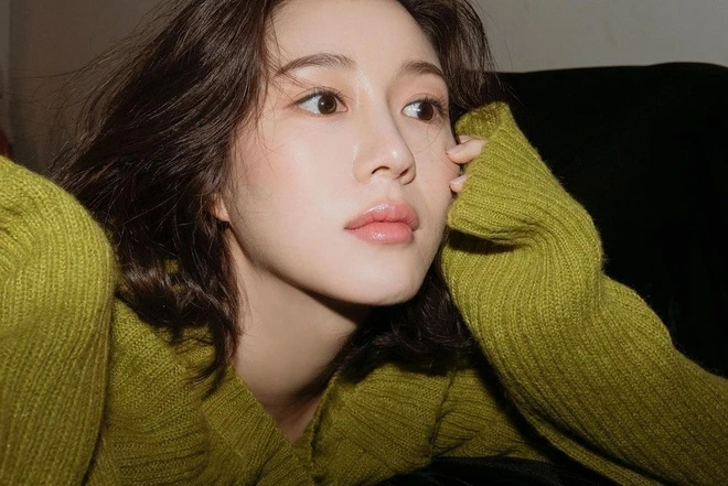 Lee Da In khẩu chiến với bạn thân của chồng