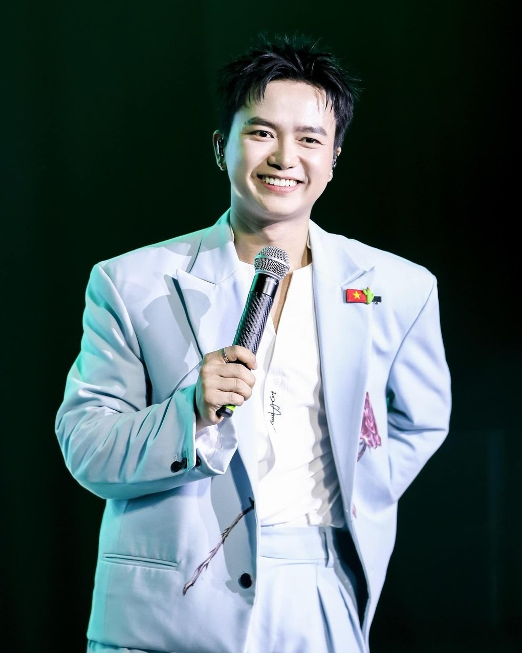 Bùi Công Nam hủy show