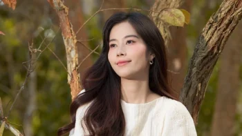 Nam Em: 'Tôi không xứng đáng làm nghệ sĩ'