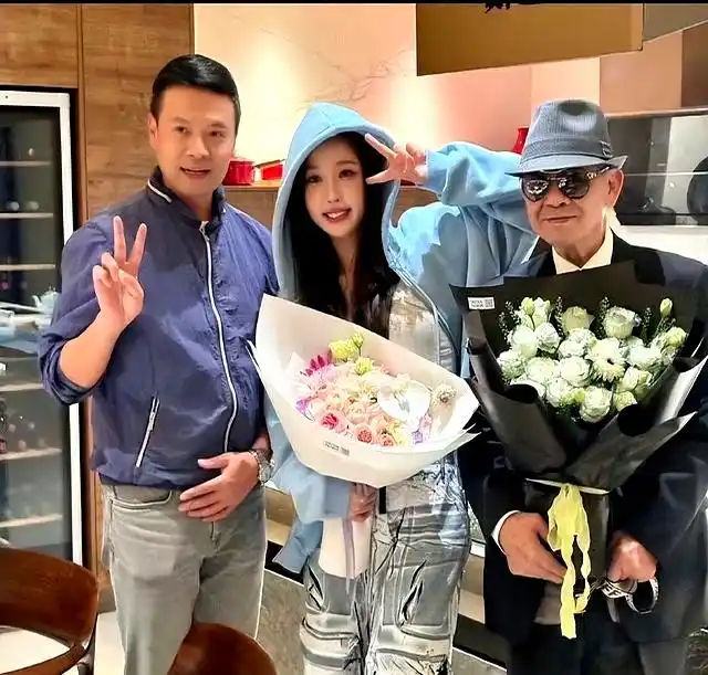 Ngu Thư Hân sang Thái Lan ghi hình giữa ồn ào sự nghiệp