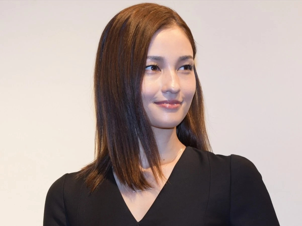Meisa Kuroki hẹn hò võ sĩ Kota Miura: Mối tình chênh lệch 14 tuổi và những lần xuất hiện tình tứ - Ongkinh