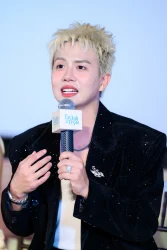 Duy Khánh nói gì về tin đồn bị chèn ép trong showbiz?