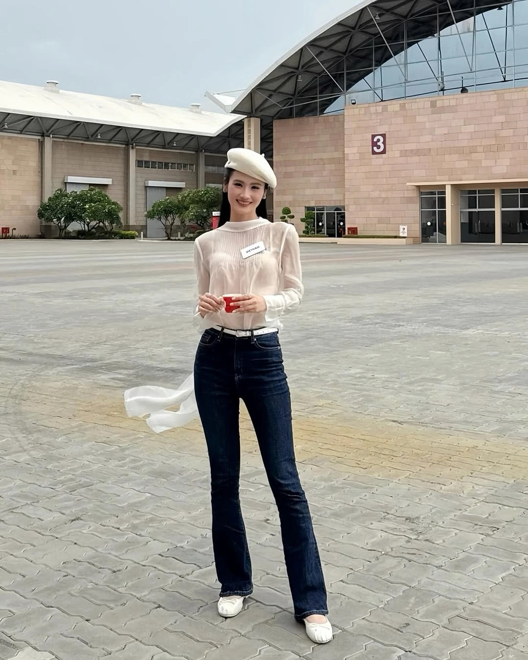 Thời trang đường phố của Ý Nhi