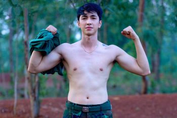 Anh Tú, Bình An và loạt sao nam cởi áo khoe body trong 'Sao nhập ngũ' 2025